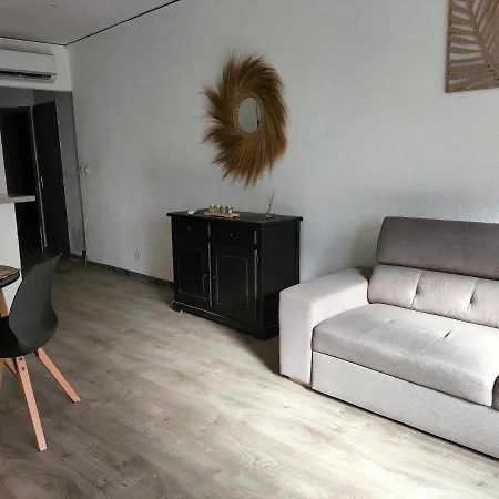 아파트 Climatise Avec Patio *